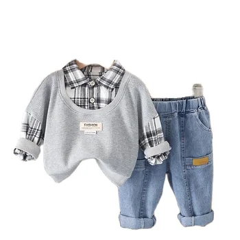 Весна и осень 2023, Новый комплект детской одежды Для мальчиков, Модный Классический Клетчатый Поддельный топ с длинными рукавами из двух предметов + джинсы, комплект из двух предметов